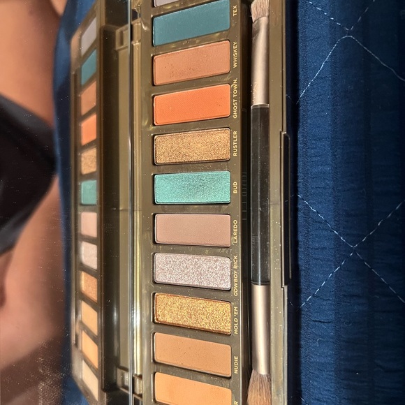 Urban Decay Naked Wild West Eyeshadow Palette - barely used - Picture 6 of 6